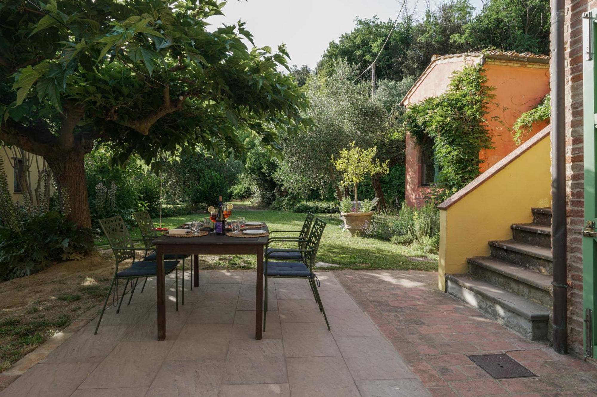Agriturismo La Ca'Solare Palaia Exteriör bild